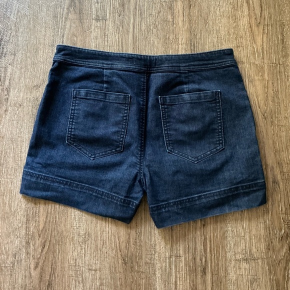 Loft Button Front Pull-on Denim Shorts Size 28/6 - Picture 2 of 8